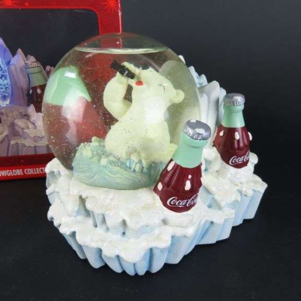 Coca Cola LED Snowglobe